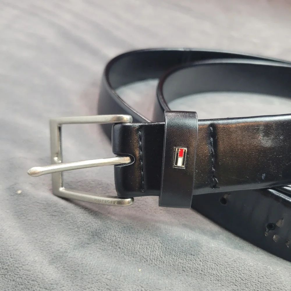 Tommy‎ Hilfiger Mens Black Synthetic Leather Dress Belt Silver Buckle Size 54-56